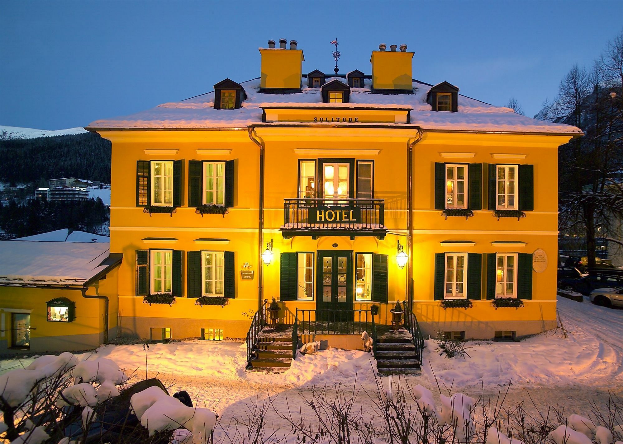 Solitude Hotel 4*